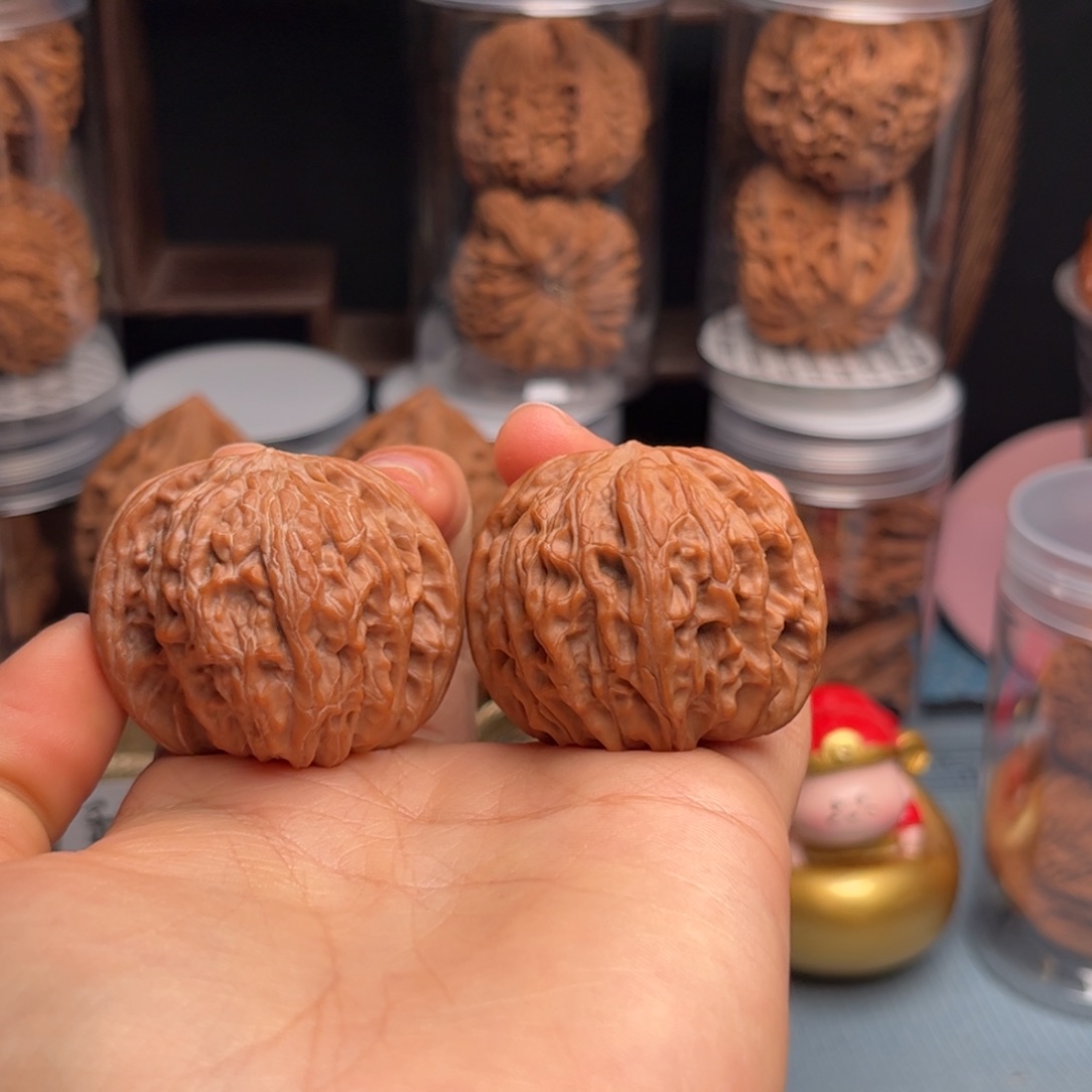 把件文玩核桃磨盘 山地 正磨 全品40 红油皮