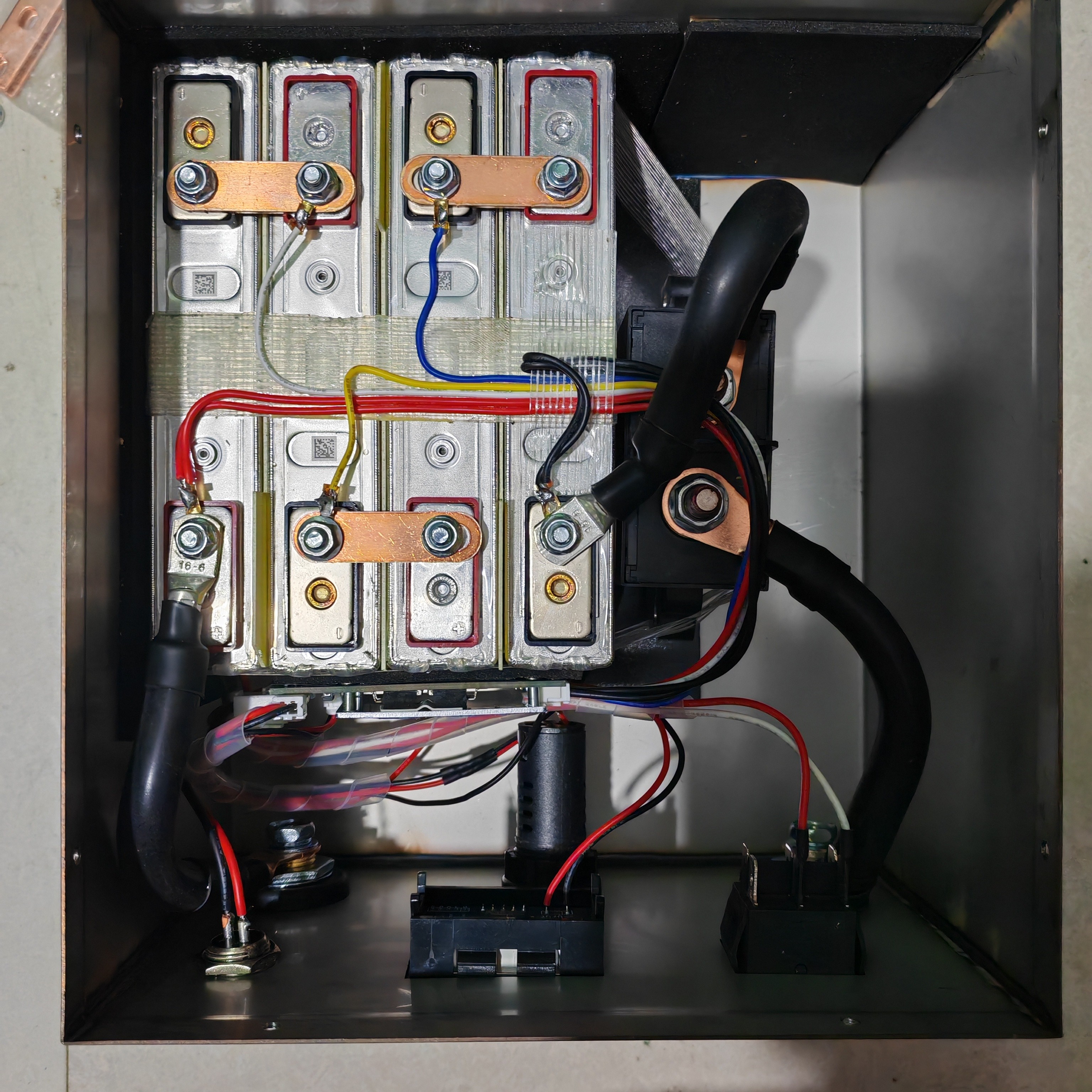 12v专用应急启动电源，强启电源打车机。松下27ah电芯