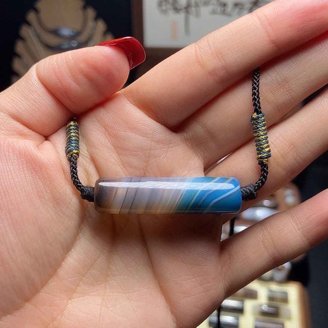 玛瑙/玉髓未镶嵌吊坠(赠链)