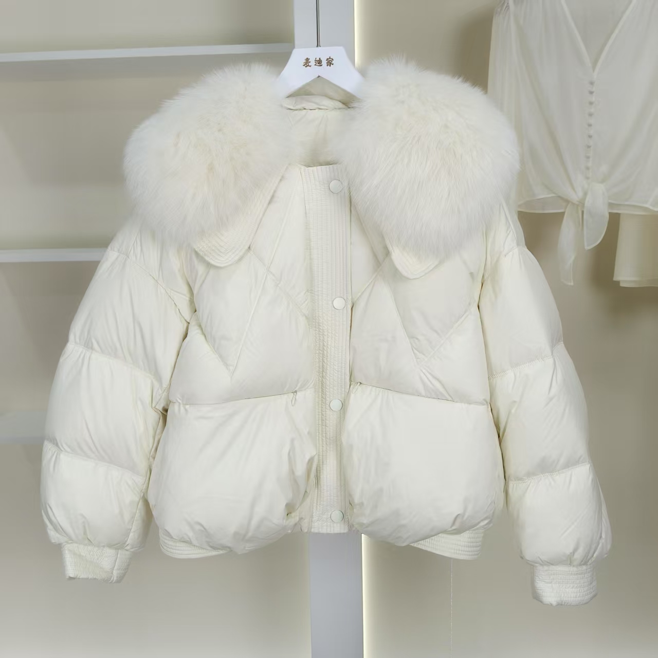 麦迪尚品【Miss-O】50522102 冬季时尚毛领宽松鹅绒服品牌撤柜