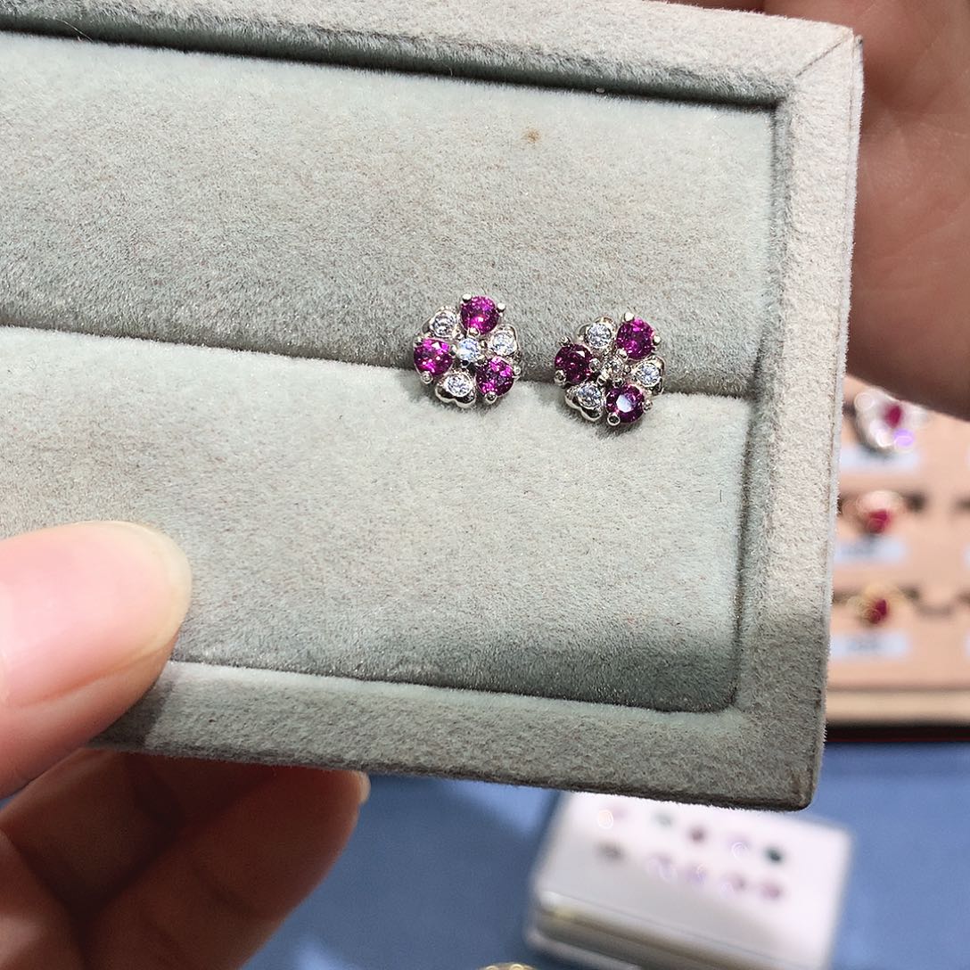 耳饰石榴石（紫牙乌）银S925镶嵌