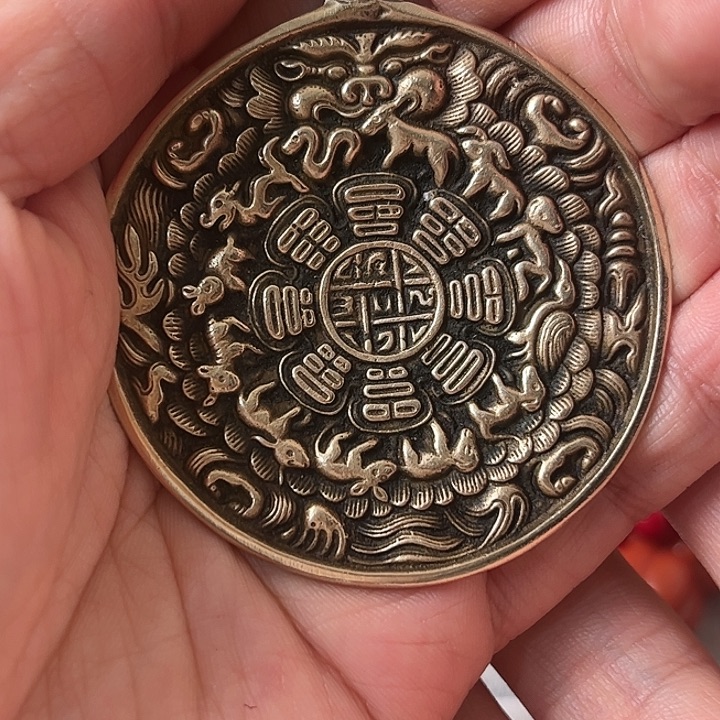 孙*宇藏地朵朵，强哥精品铜九宫牌
