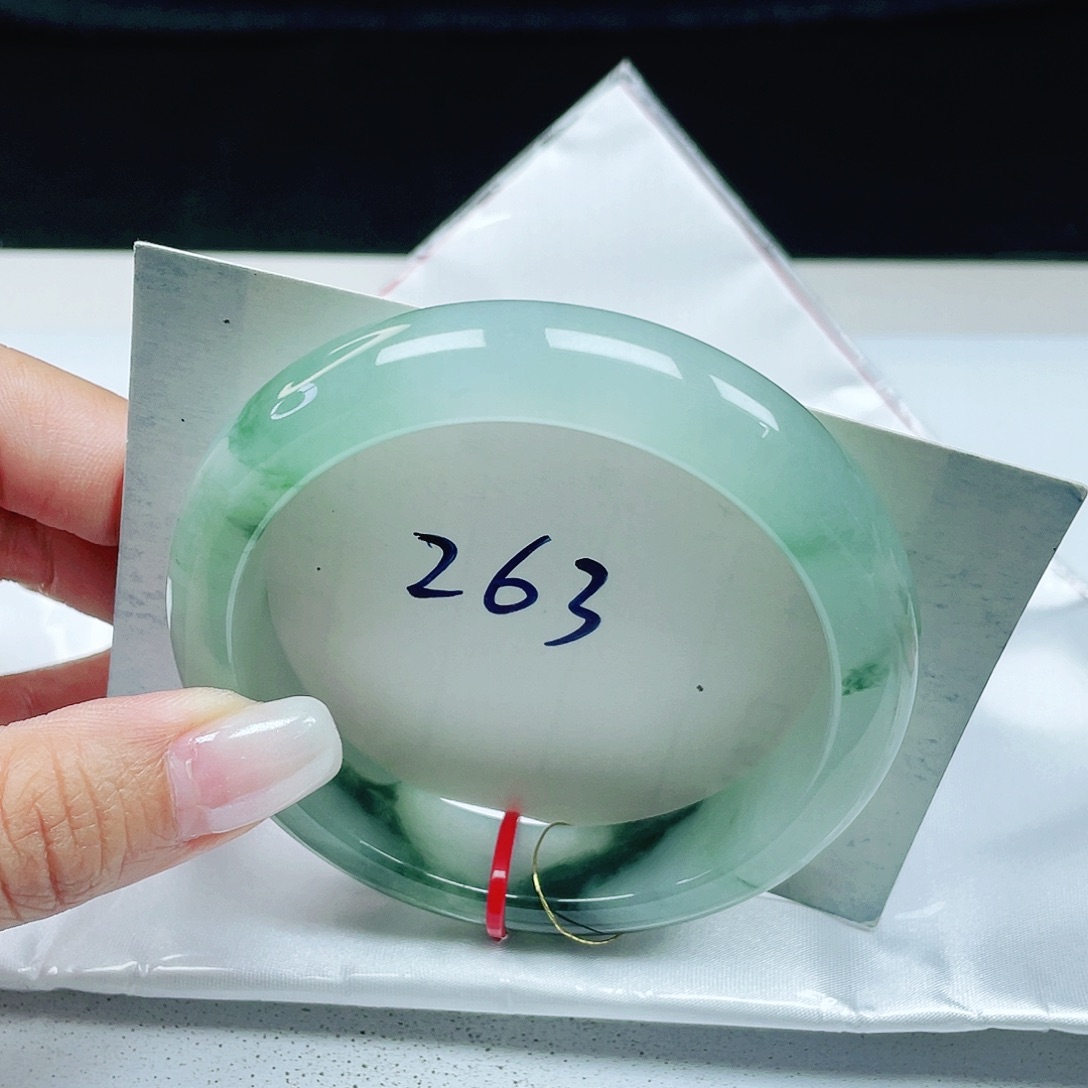 翡翠未镶嵌手镯 正圈58