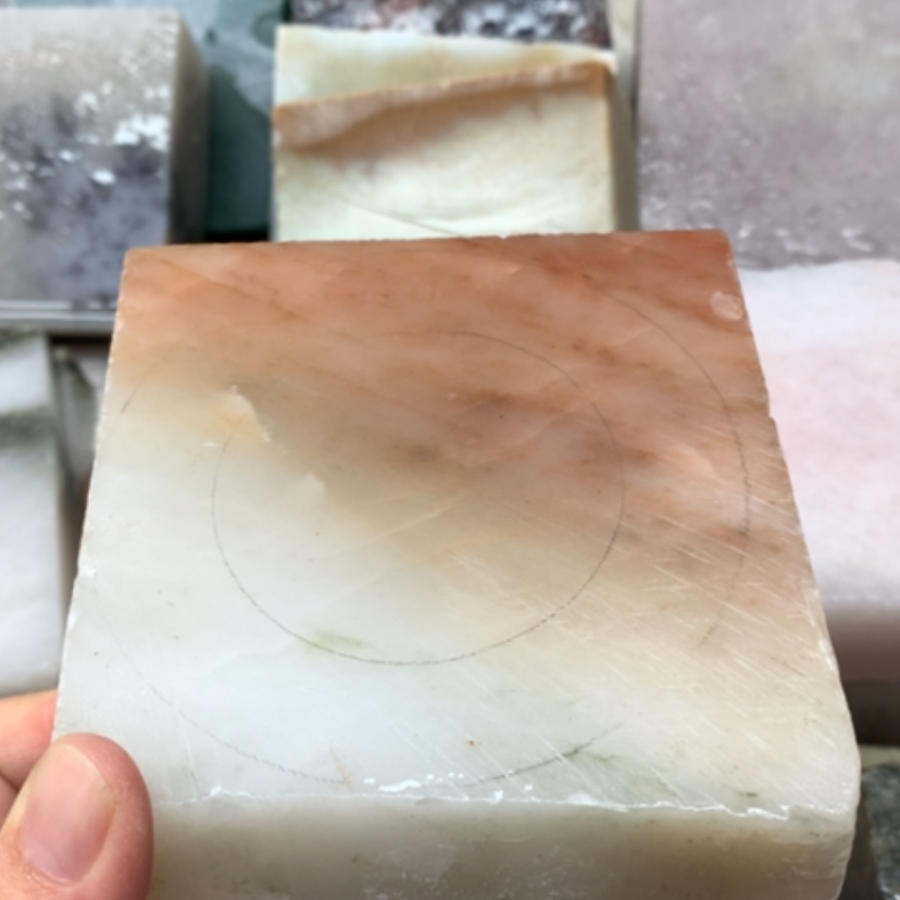 【闪购商品】未镶嵌手镯（圆镯）石英岩玉天山俏色