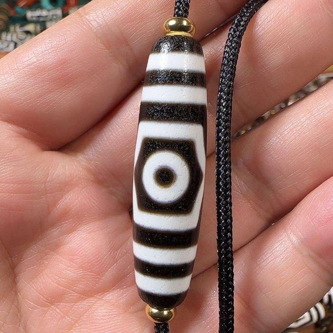 南红玛瑙未镶嵌颈饰