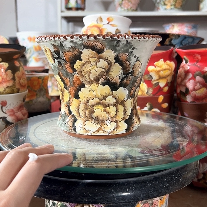 景德镇手绘花盆幸运花盆