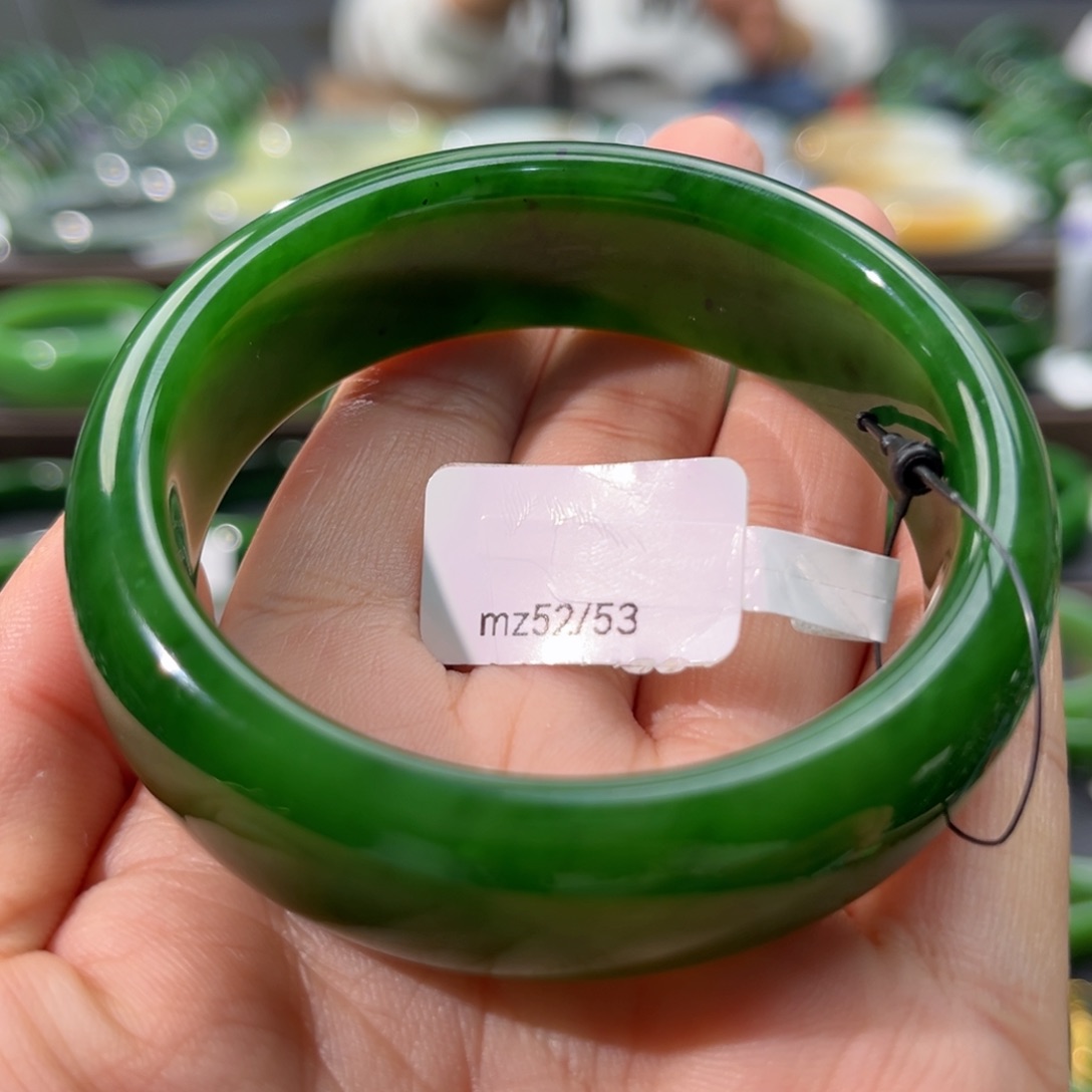 和田玉（碧玉）手镯未镶嵌