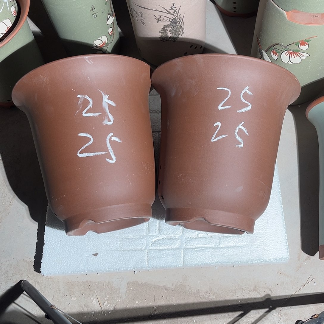 紫砂紫砂金钟素面口25高25