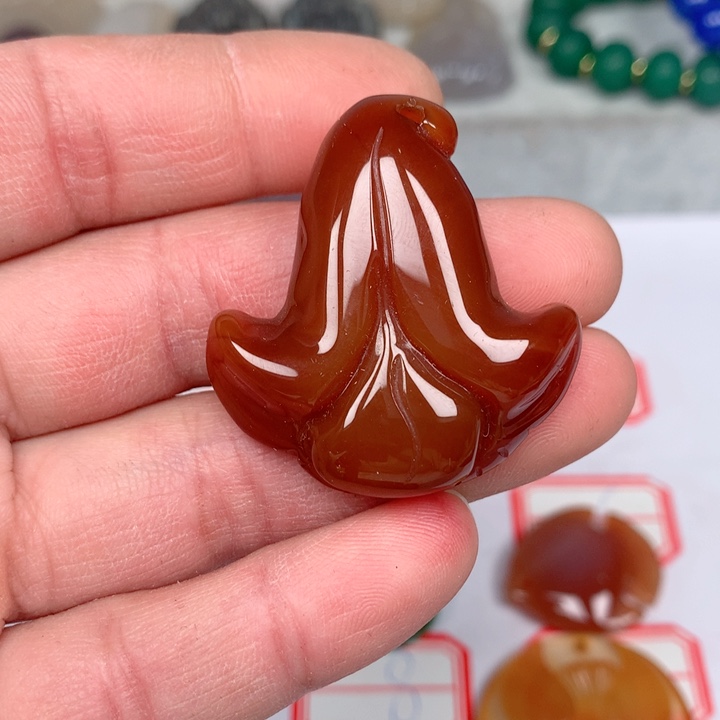 玛瑙/玉髓颈饰未镶嵌女*人