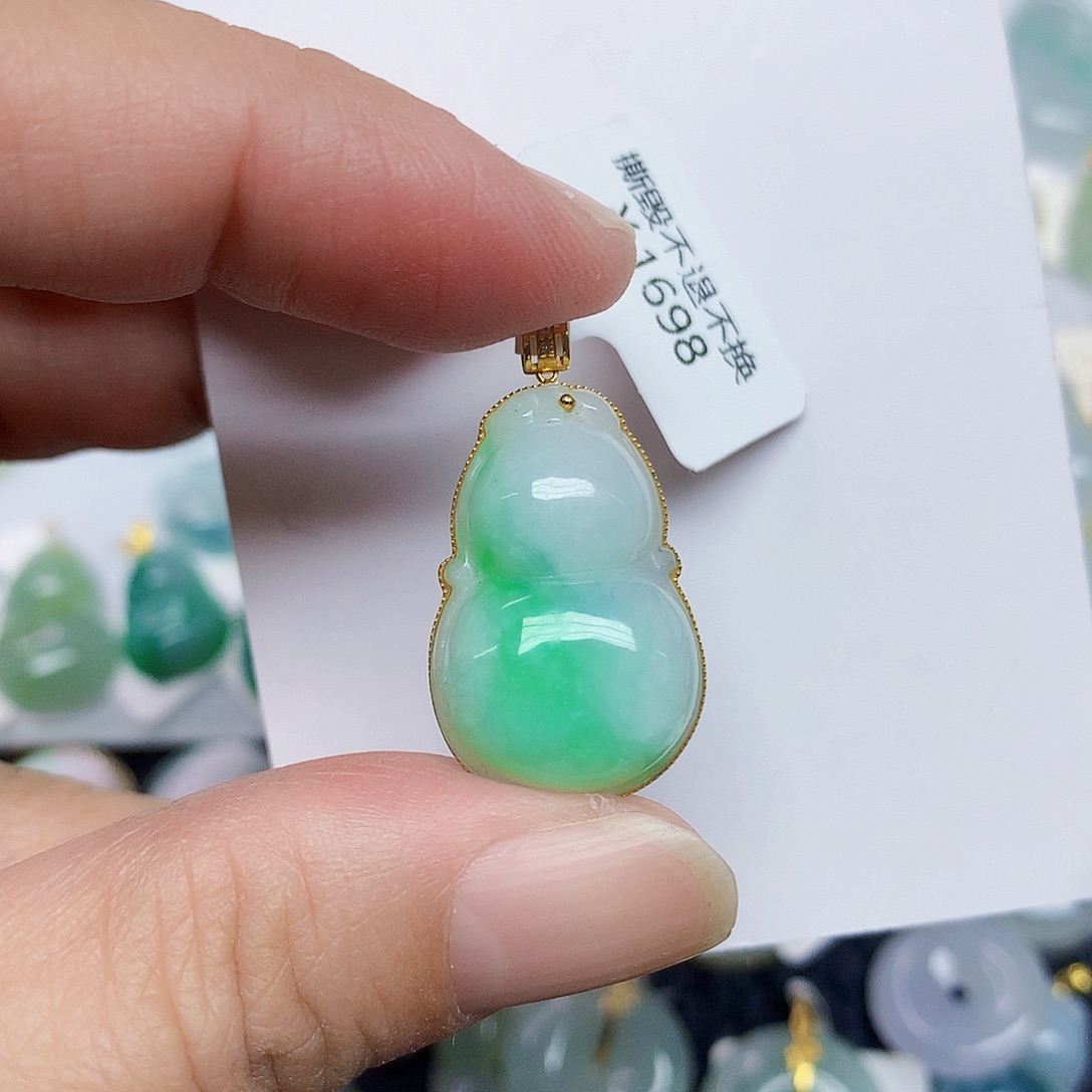 翡翠18K金镶嵌颈饰345578