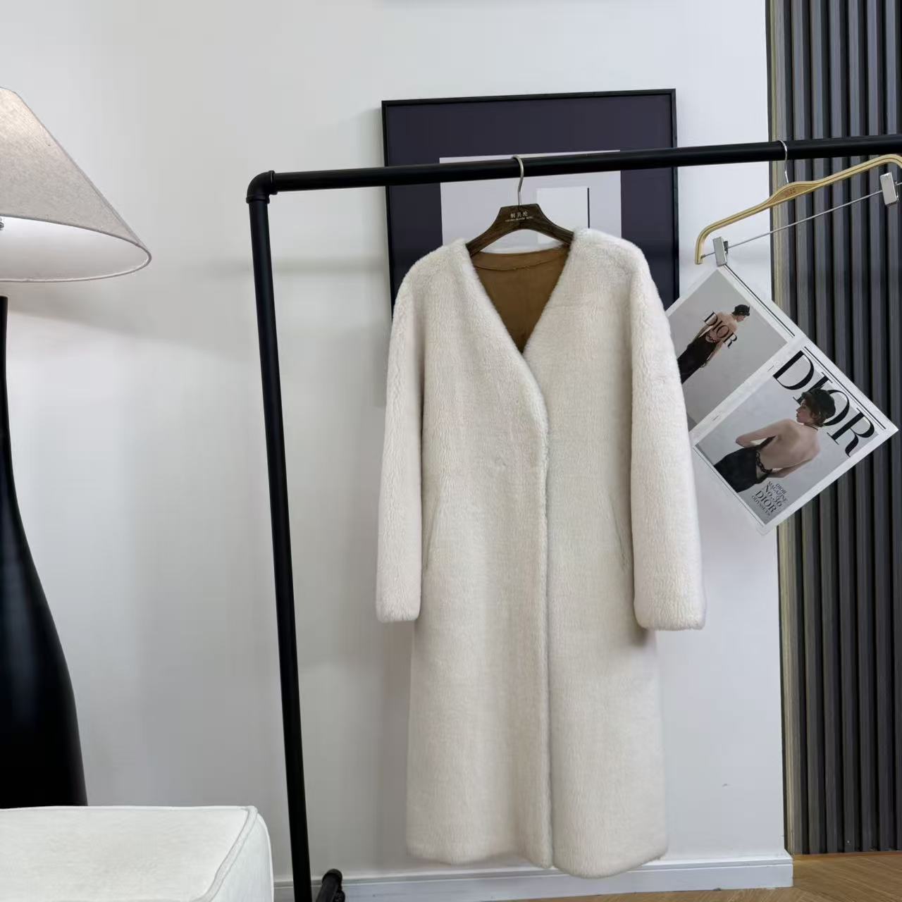 100%绵羊毛~大V领简约风毛呢大衣Y1237