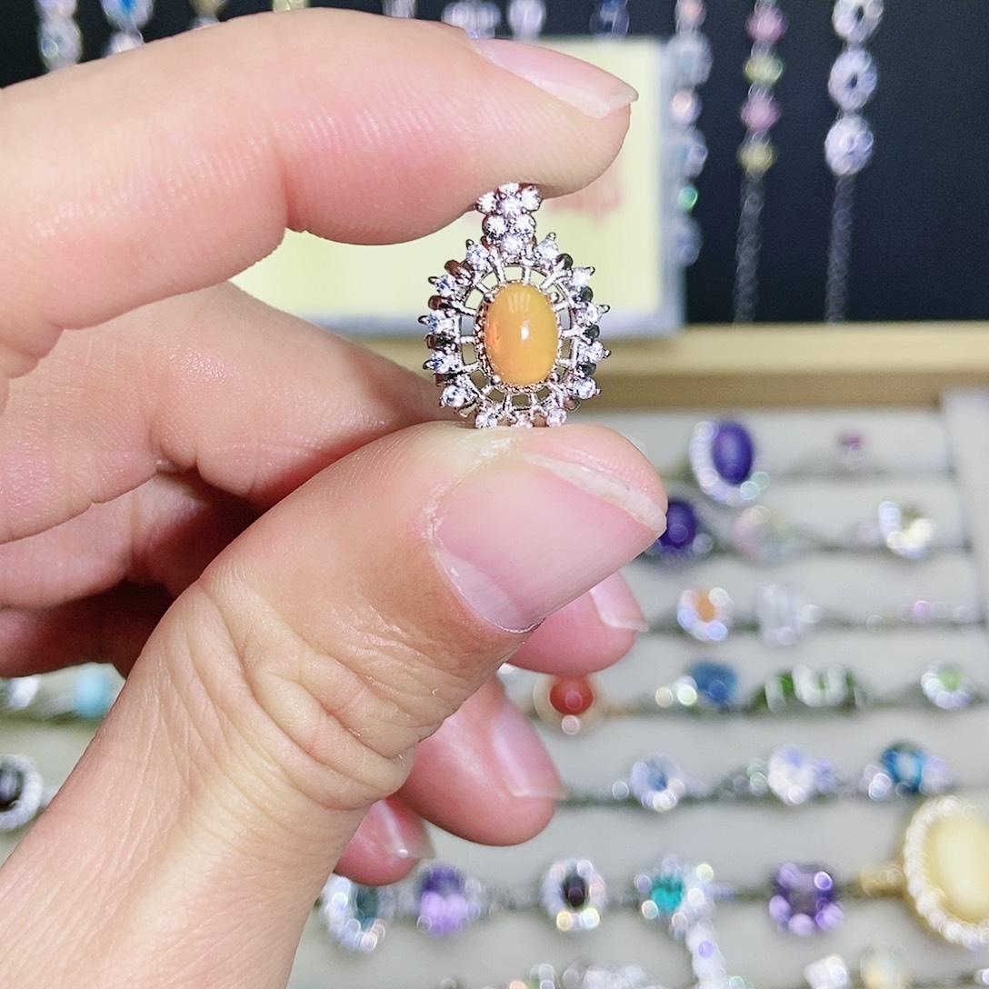 【闪购商品】未镶嵌欧泊吊坠(不含链)