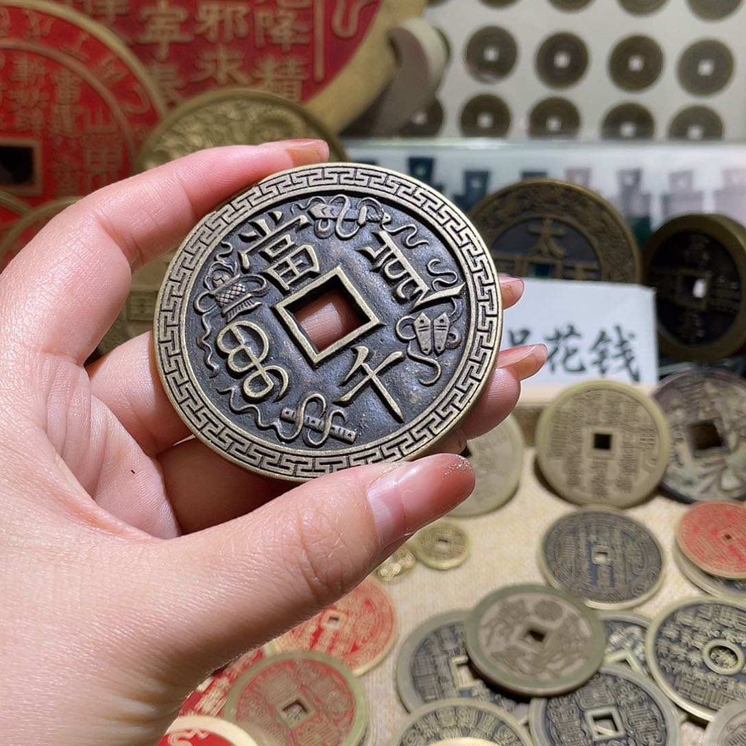 铜靖*哥铜现代仿制工艺品花钱