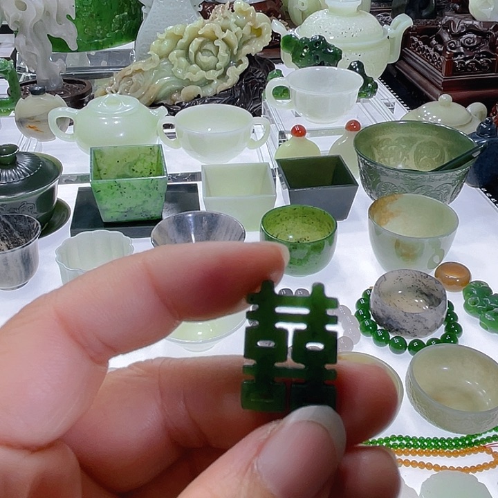 和田玉（碧玉）挂件未镶嵌大*板发碧玉炉