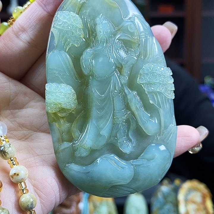 蛇纹石玉吊坠未镶嵌