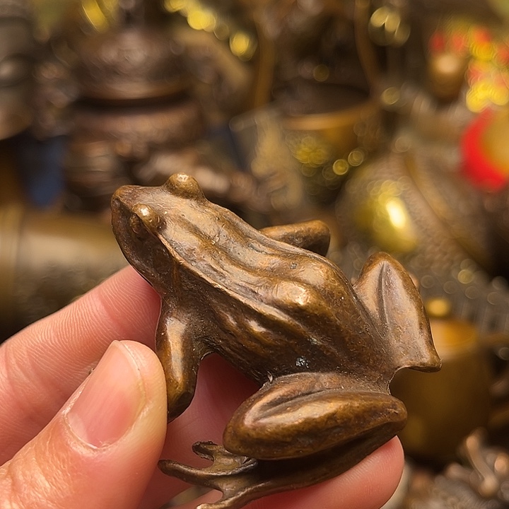 精美铜器批发档口