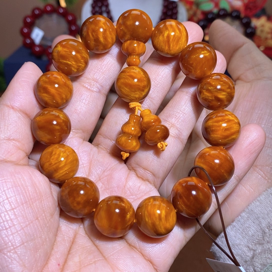 贝壳杉帝王血龙木1.5闪电玉化高货