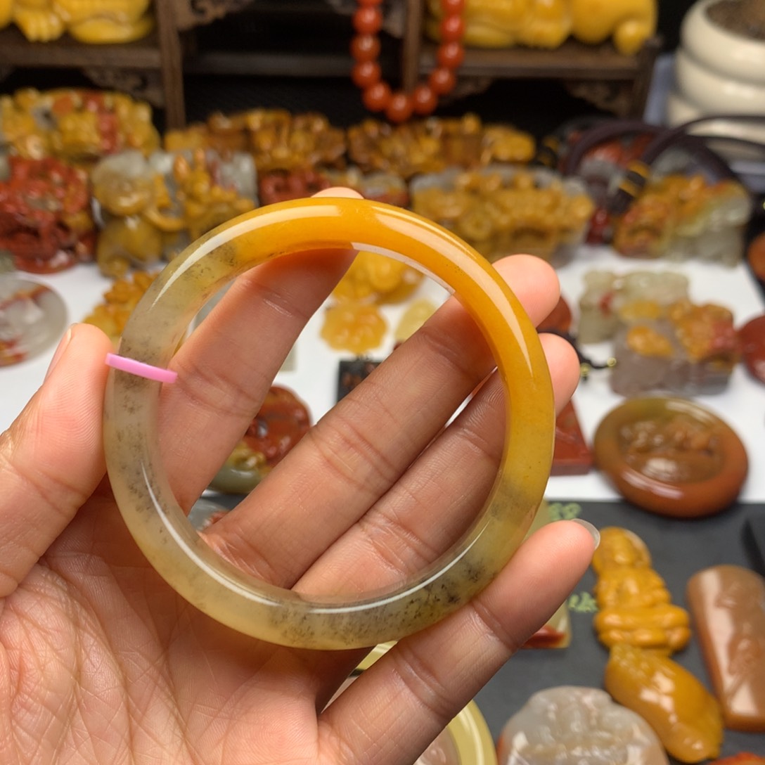 石英质玉（黄龙玉）挂件未镶嵌快**情