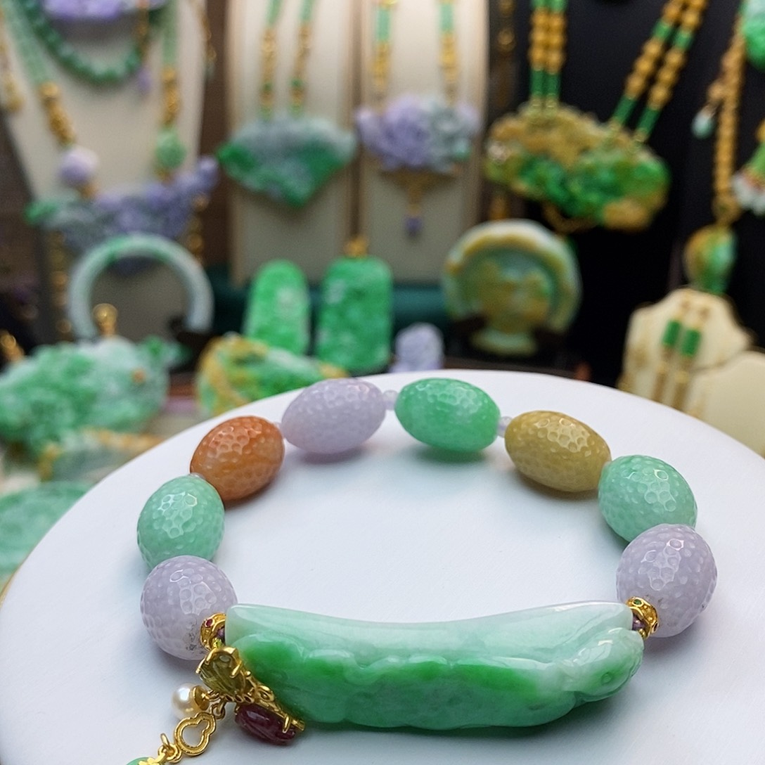 翡翠手链未镶嵌天然