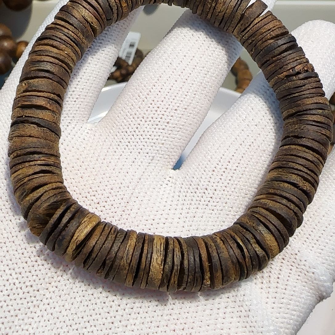 手串沉香海南种植乌深1.0 13克片片珠，全沉水老料