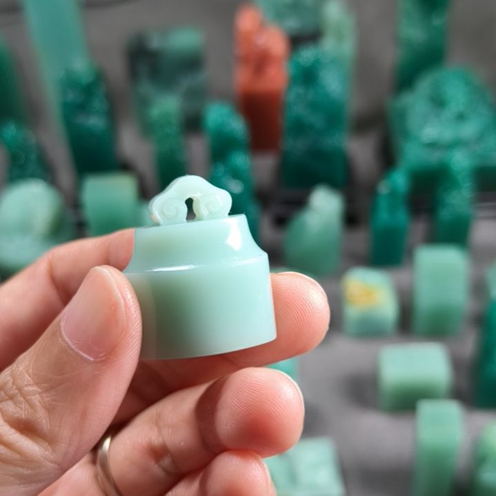 印石昌化石梅子青如意钮1