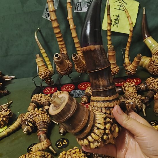 永***待贵州特色竹根烟斗工艺品手把件