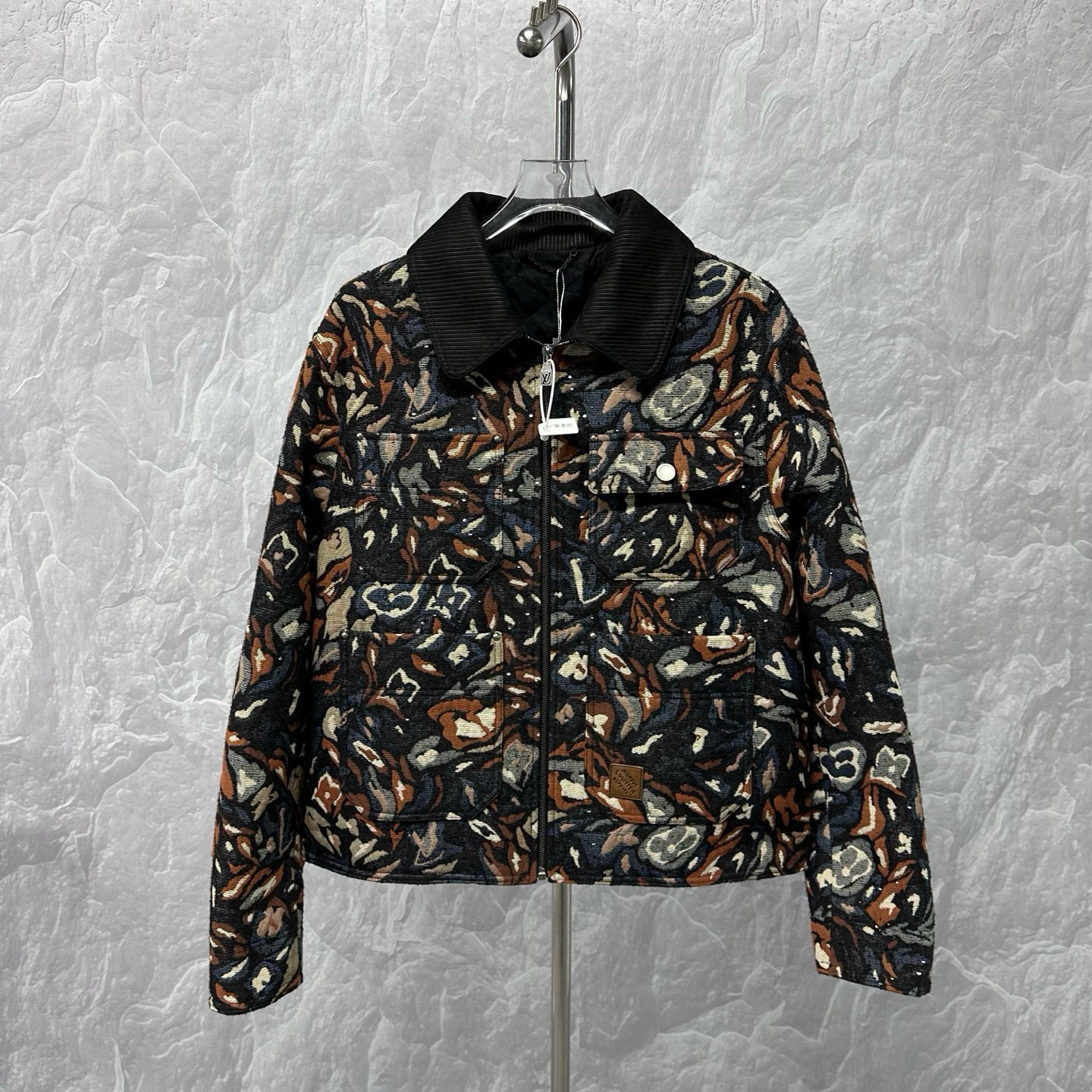 未使用 LouisVuitton/路易威登 nigoFW25 满印牛仔外套52码J01997
