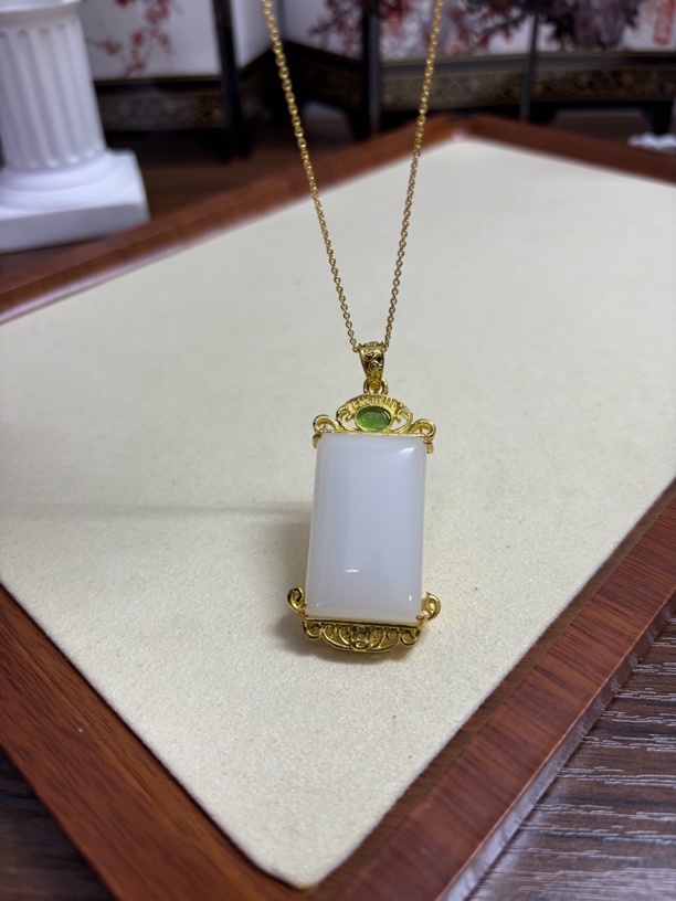 源头工厂直销 年底清库存 和田玉平安无事牌吊坠挂件项链 