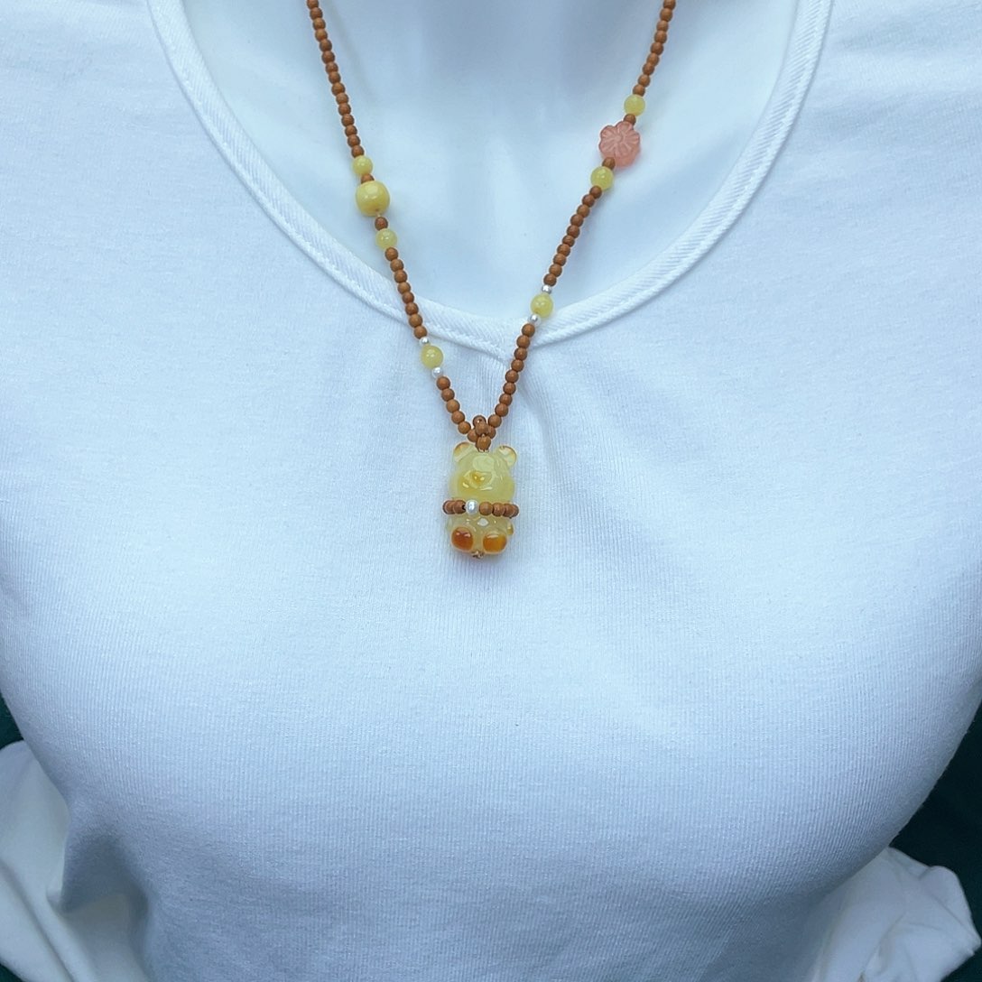 琥珀裸石未镶嵌蜜蜡