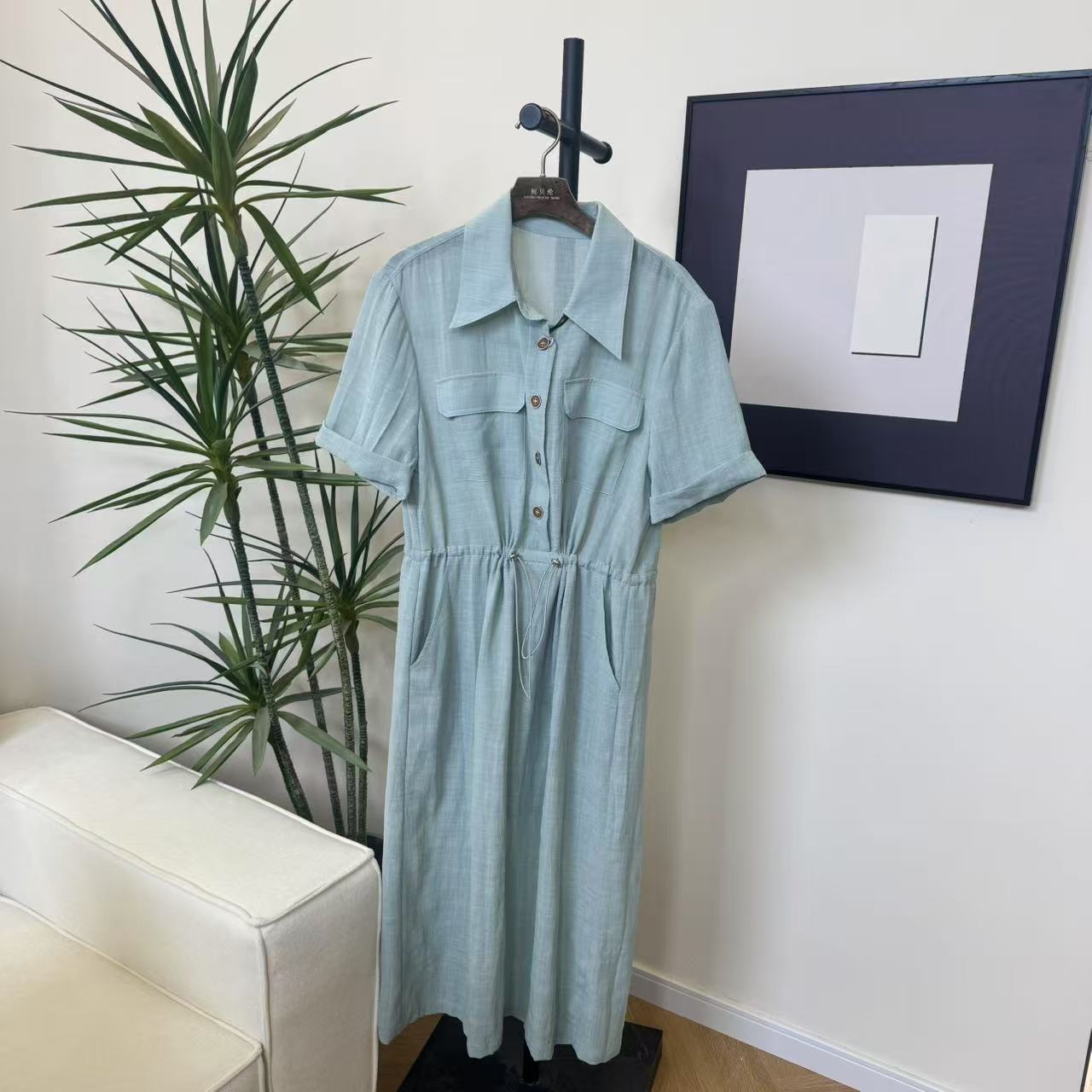 时尚简约休闲宽松显瘦抽身收腰翻领连衣裙H3808