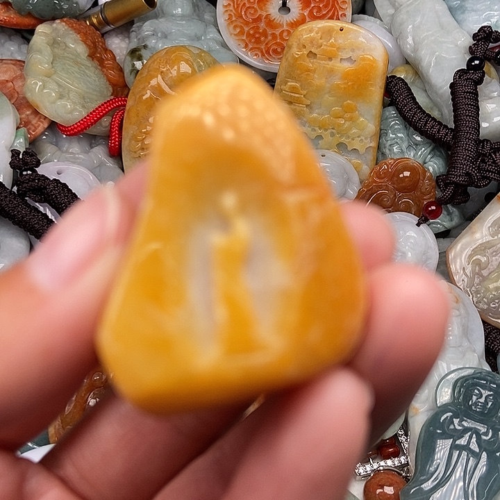 颈饰未镶嵌翡翠翡翠