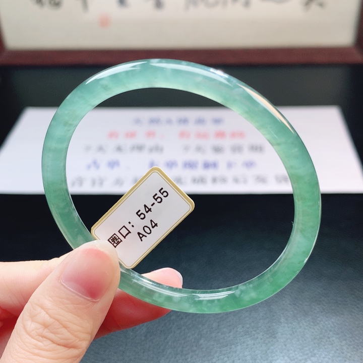 翡翠未镶嵌手镯翡翠手镯128