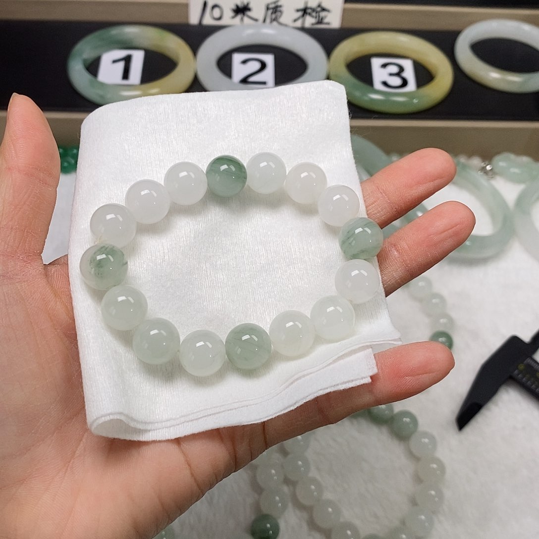 石英质玉（金丝玉）手串未镶嵌E****三