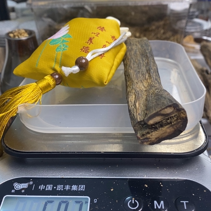 一***✺沉香沉香碎屑原材料