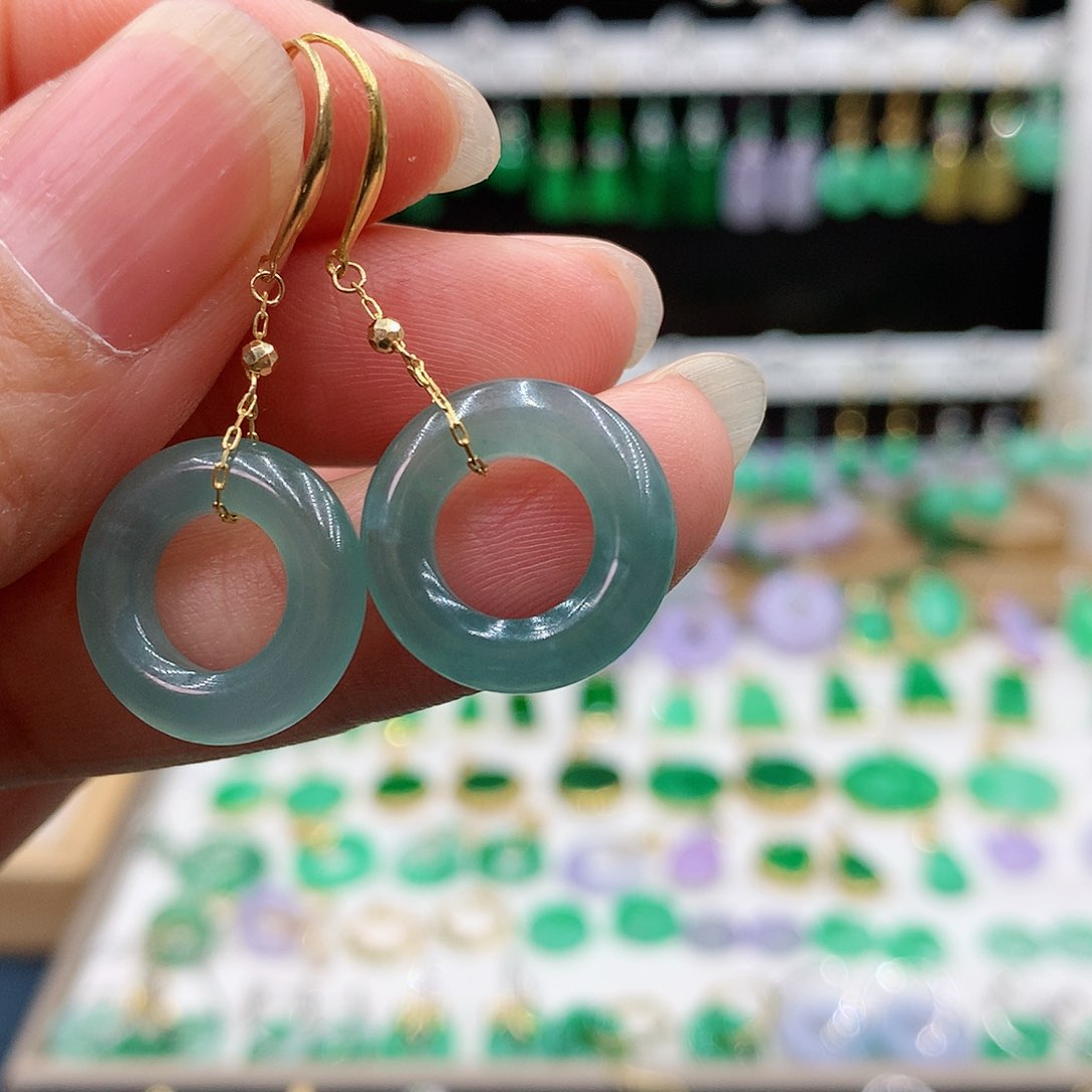 翡翠耳饰18K金镶嵌的