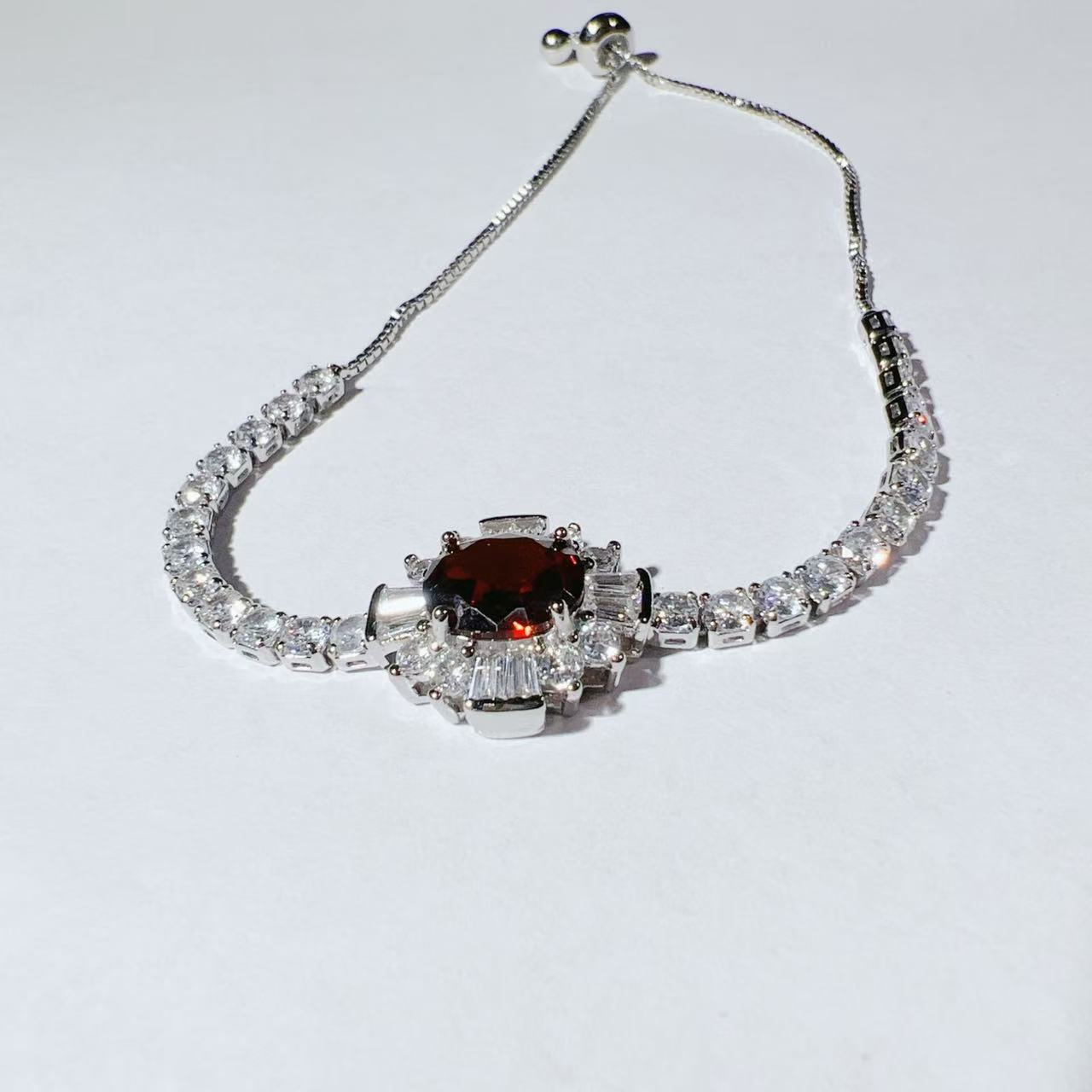 H1-273石榴石手链