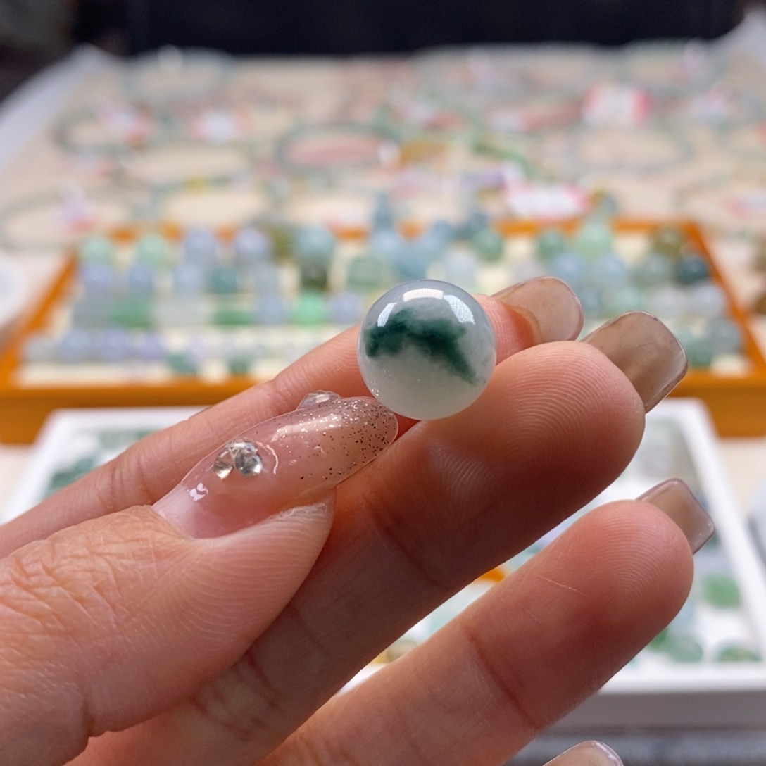 翡翠散珠天然翡翠飘花11.9