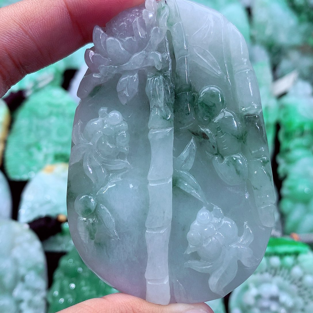 吊坠(不含链)未镶嵌翡翠