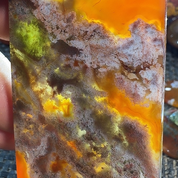 开***钱玛瑙/玉髓未镶嵌颈饰