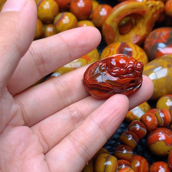 玛瑙/玉髓吊坠未镶嵌