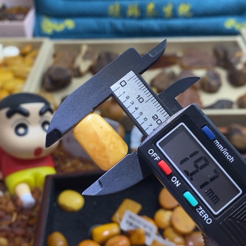 【闪购商品】未镶嵌琥珀珠宝奇石