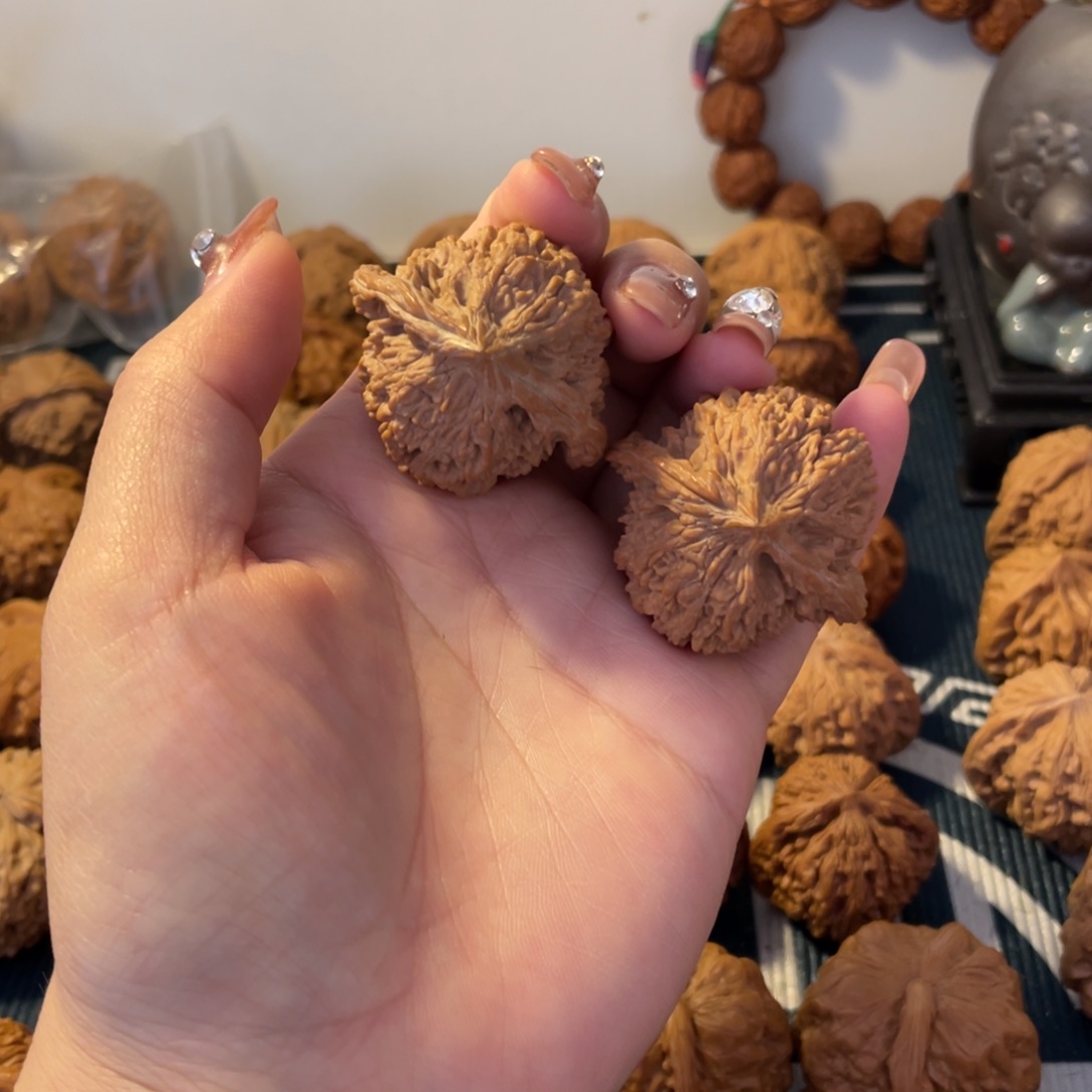 文玩核桃吊坠满天星42