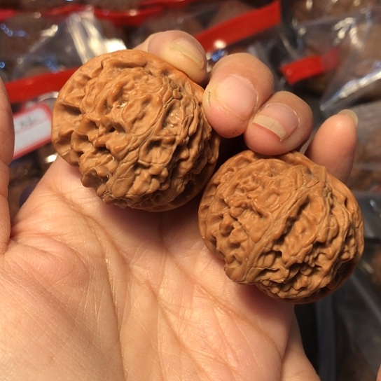 文玩核桃吊坠苹果40