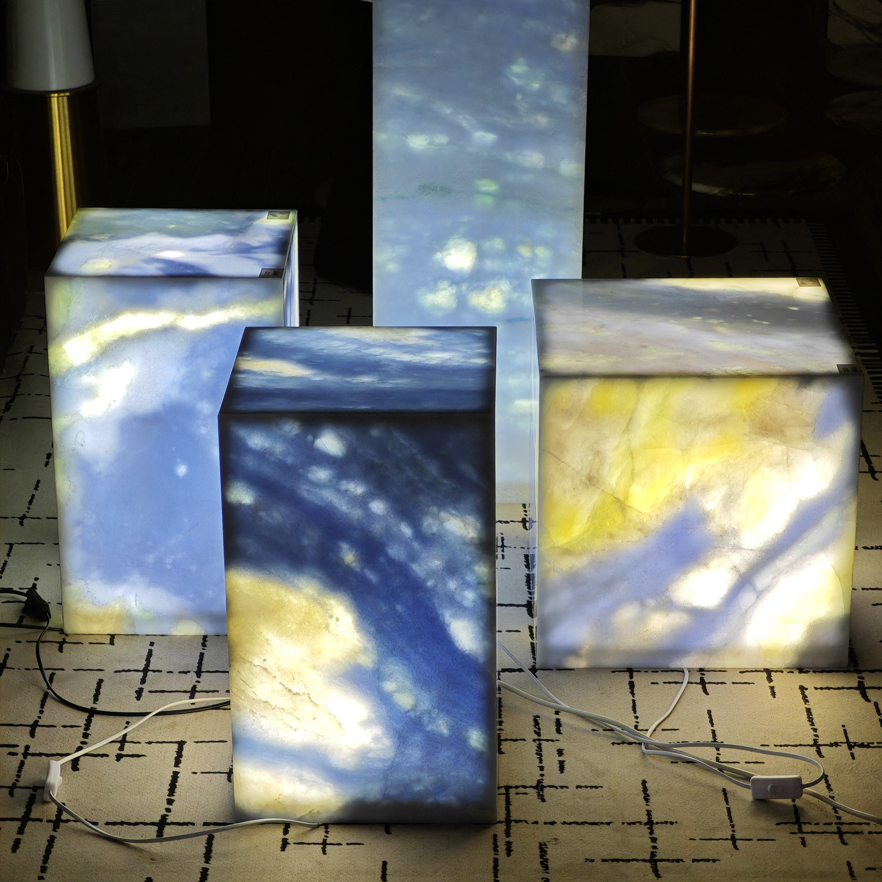 蓝水晶天然大理石墩墩大理石入户玄关展示架石材花架床头柜简约款