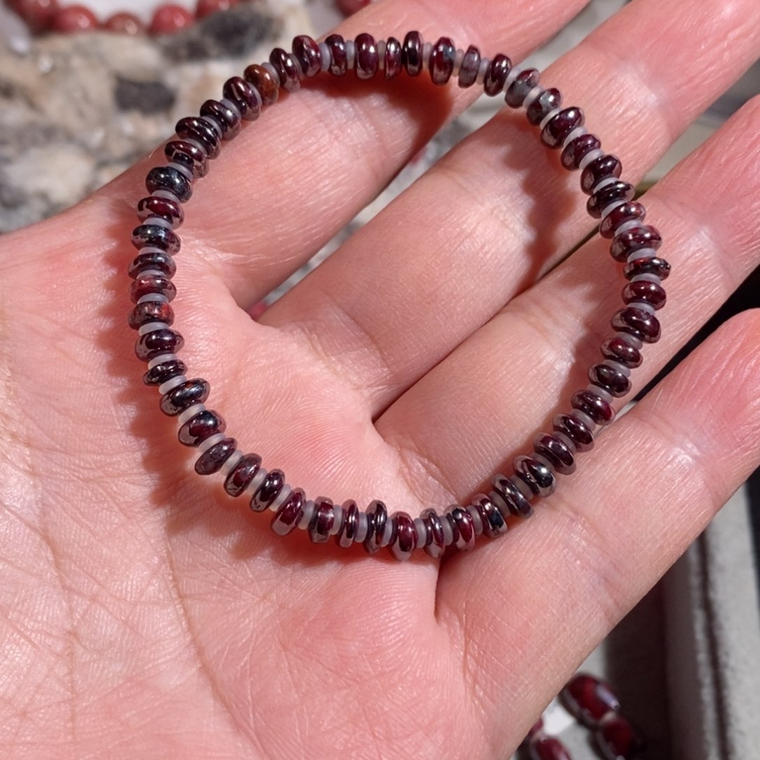 天然辰砂乌砂算盘珠手串