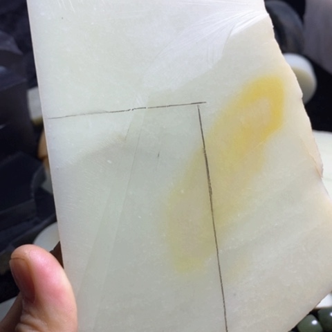 和田玉未镶嵌颈饰天****车