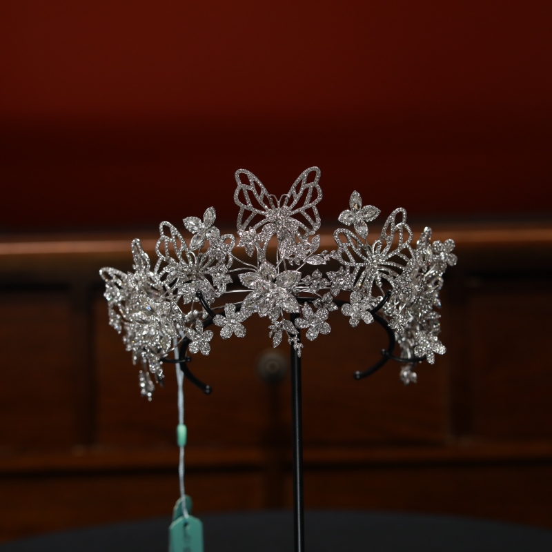 合金仿水晶婚庆饰品 17687蝴蝶花朵镂空超仙百搭款皇冠配饰
