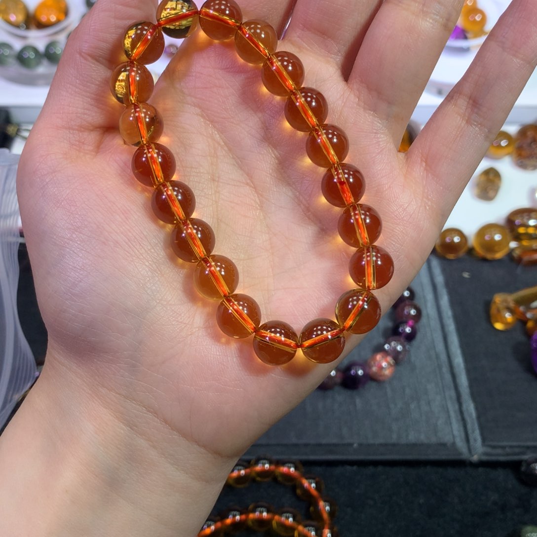 水晶手链未镶嵌好**生天然