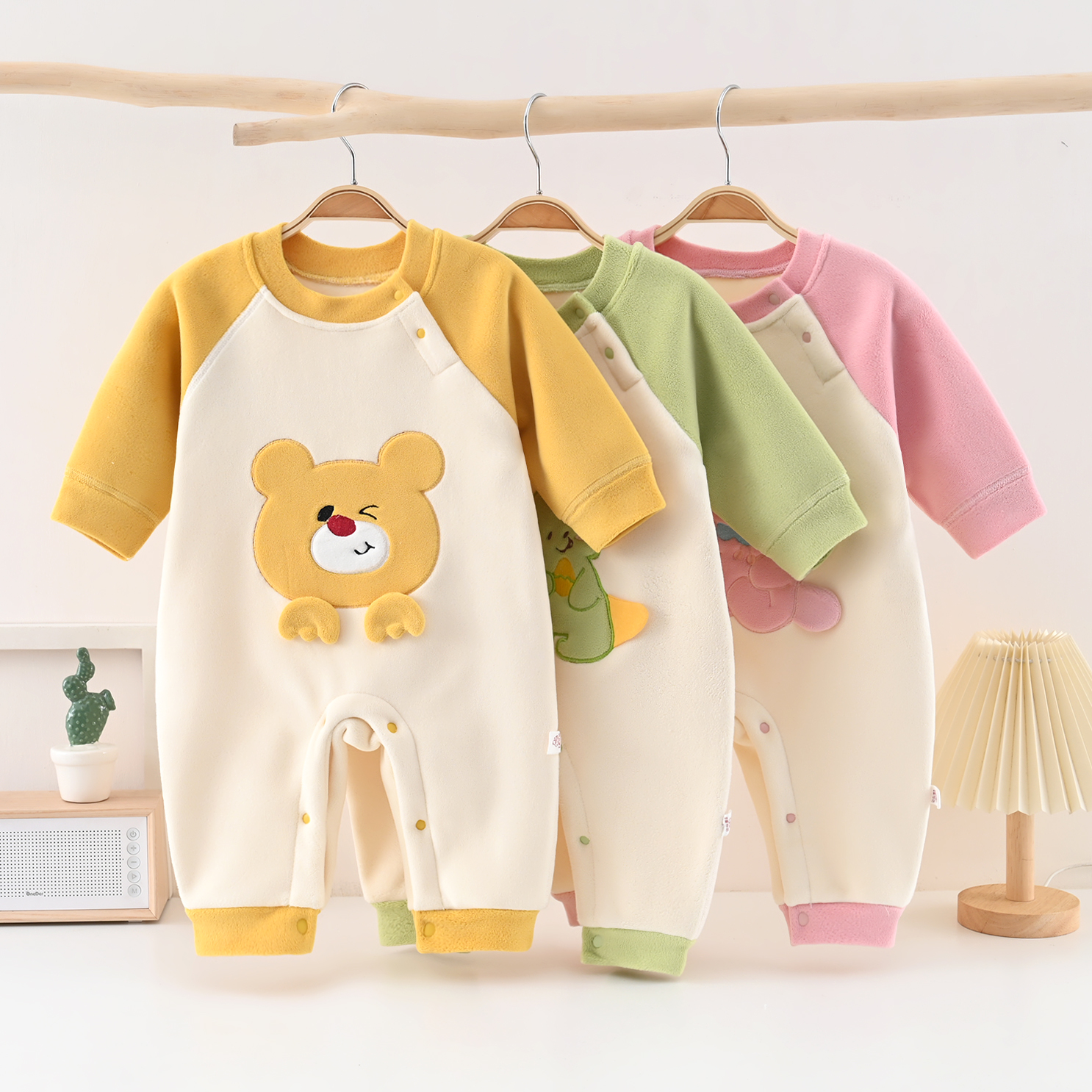 奥粒绒加绒加厚婴幼儿休闲通用长袖春秋秋冬保暖衣