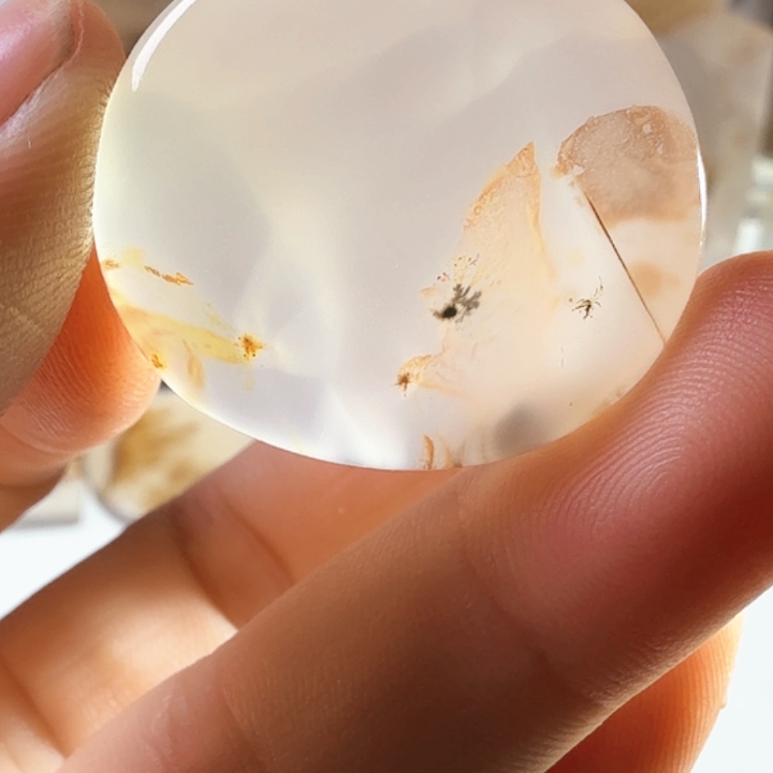 玛瑙/玉髓未镶嵌珠宝半成品